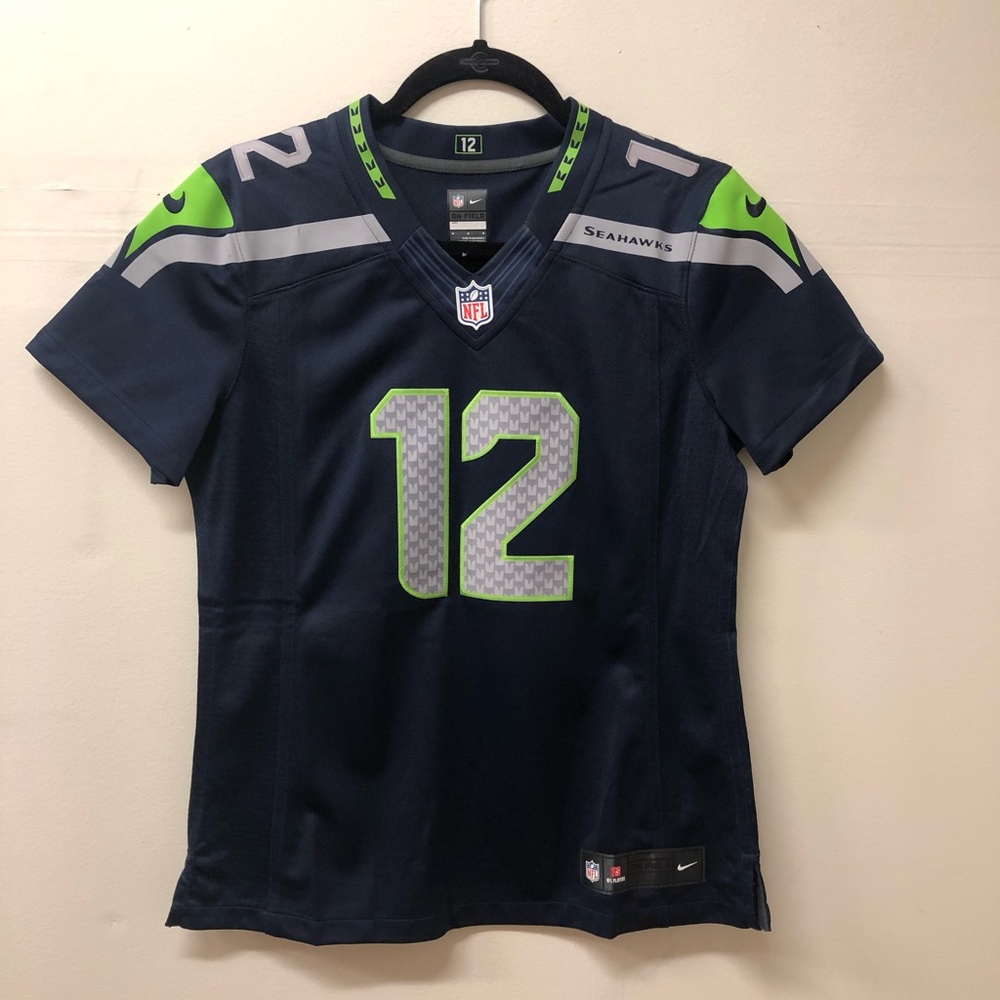 Women’s 12th fan jersey!